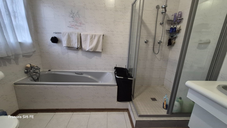 3 Bedroom Property for Sale in Waverley Free State